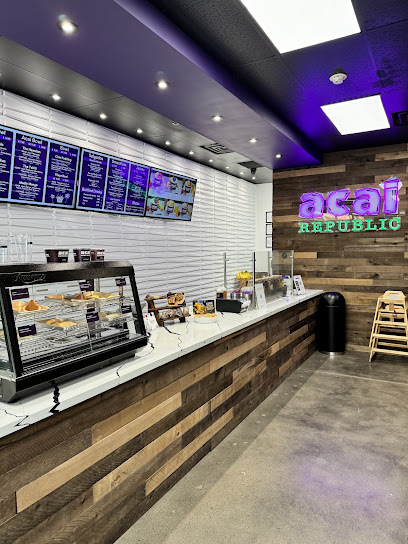 Acai Republic Surprise, Phoenix