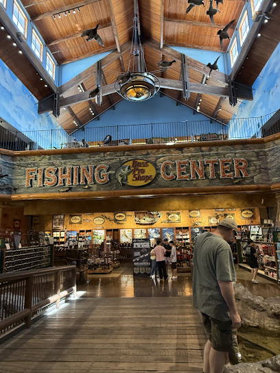 Bass Pro Shops, Phoenix