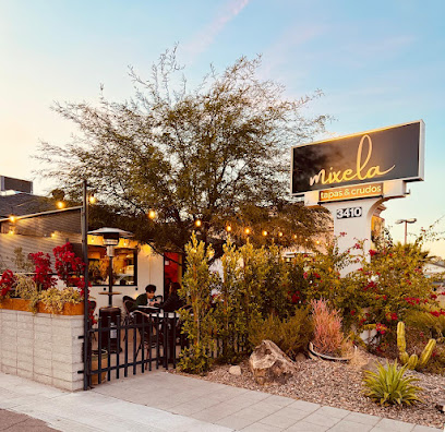 mixela, Phoenix